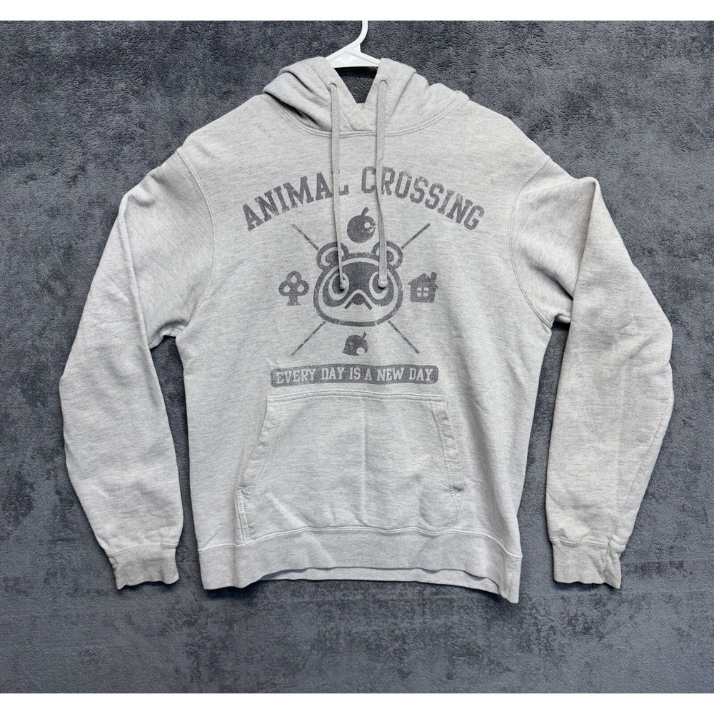Animal Crossing Nintendo Pullover Sweatshirt Hoodie Grey Size Medium Long Sleeve